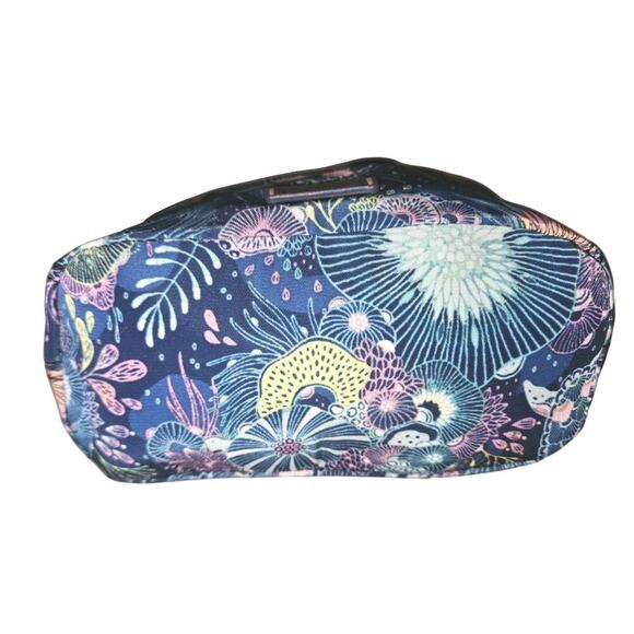 NWOT Sakroots Sequoia Printed Design Small Crossbody 10x9x3 - Picture 6 of 12